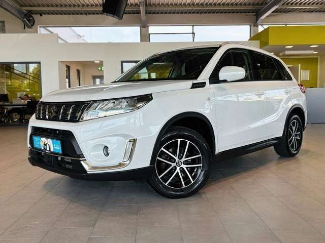 Weiß Gebraucht 2020 Suzuki Vitara Comfort SUV | 18.995 € (Fairer Preis) - Bild 1/4