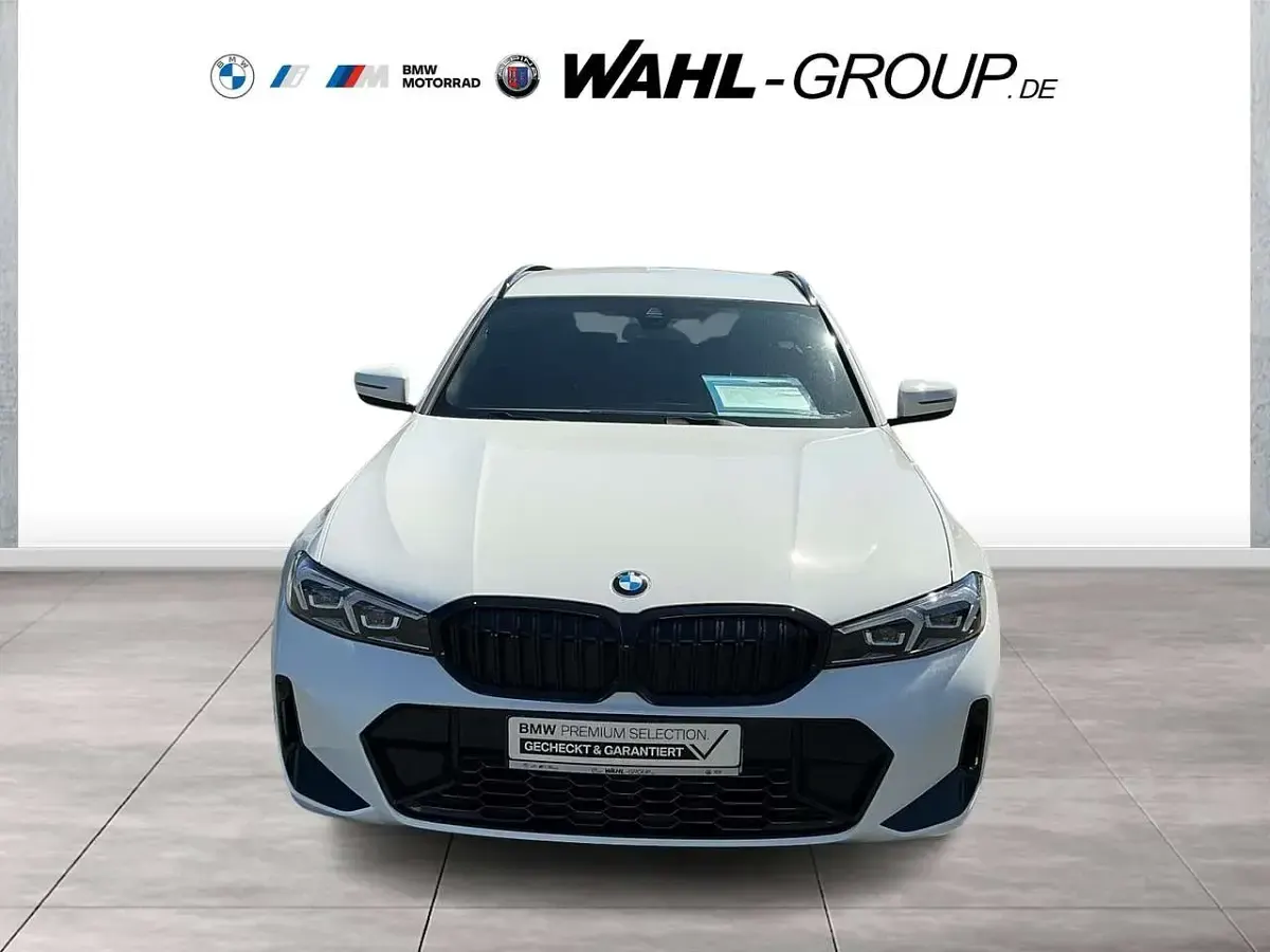 Gebraucht BMW 318 M Sport 156 PS (114 kW) 2024 Weiß Kombi