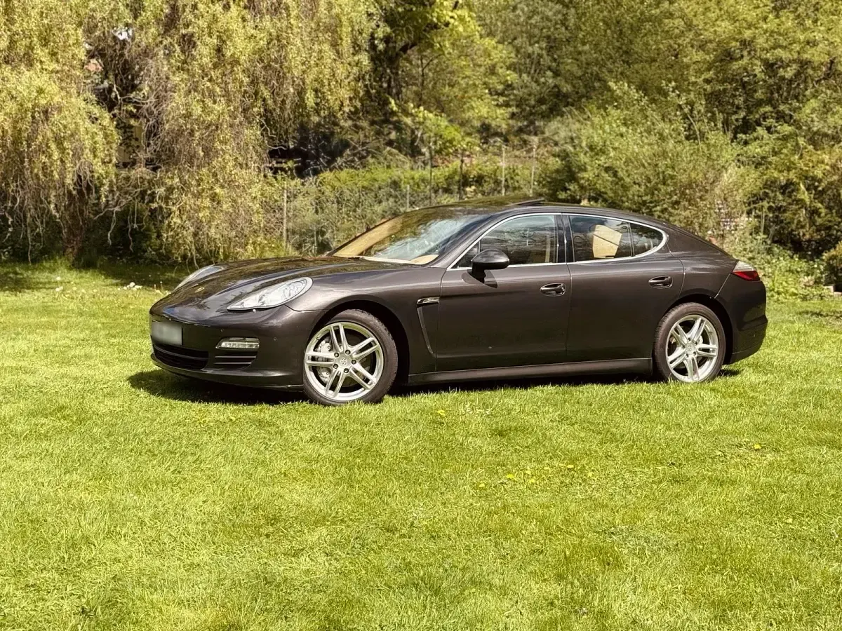 Gebraucht Porsche Panamera S 400 PS (294 kW) 2013 Braun Kleinwagen