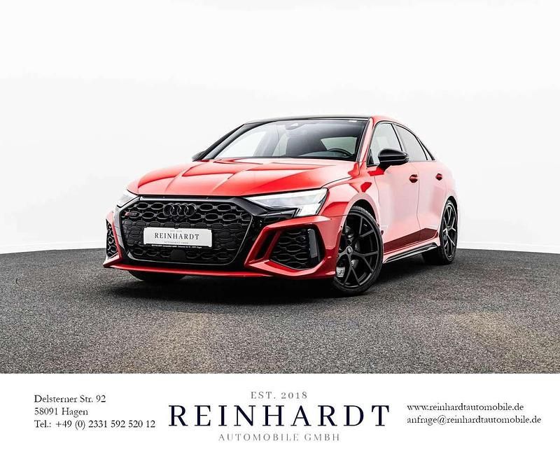 Gebraucht Audi RS3 Ambiente 400 PS (294 kW) 2022 Tangorot metallic Limousine