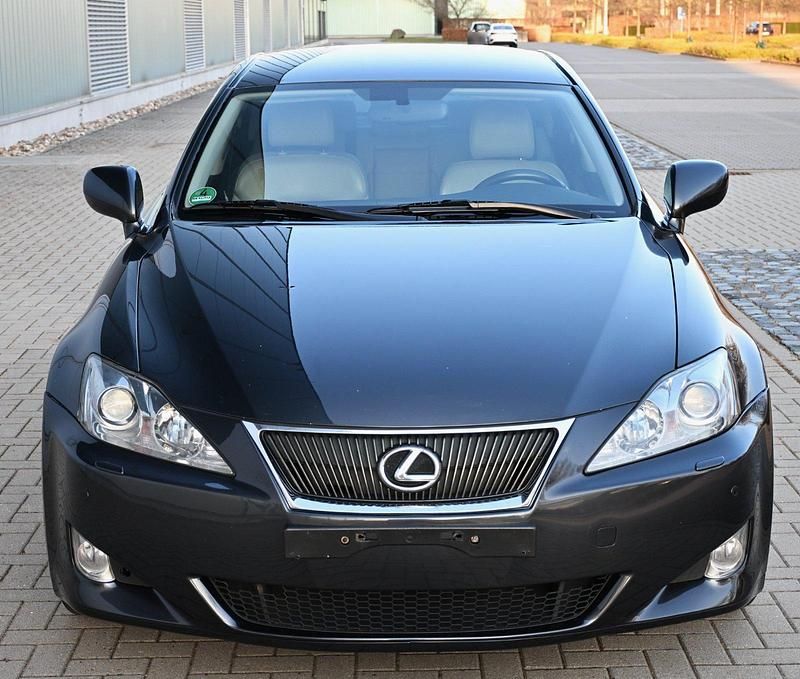 Gebraucht Lexus IS250 208 PS (152 kW) 2008 Grau Limousine