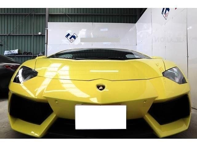 Gelb Gebraucht 2014 Lamborghini Aventador | 182.866 € - Bild 1/4