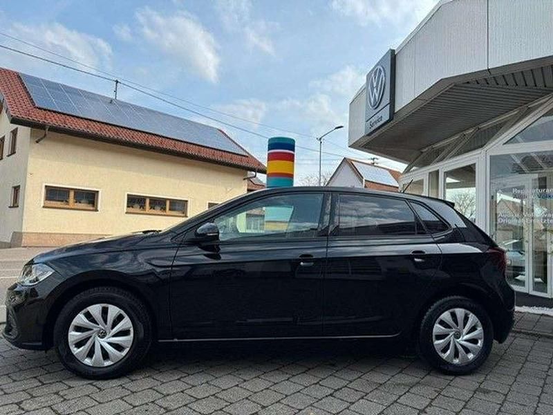 Gebraucht VW Polo Life 95 PS (69 kW) 2022 Schwarz Kleinwagen