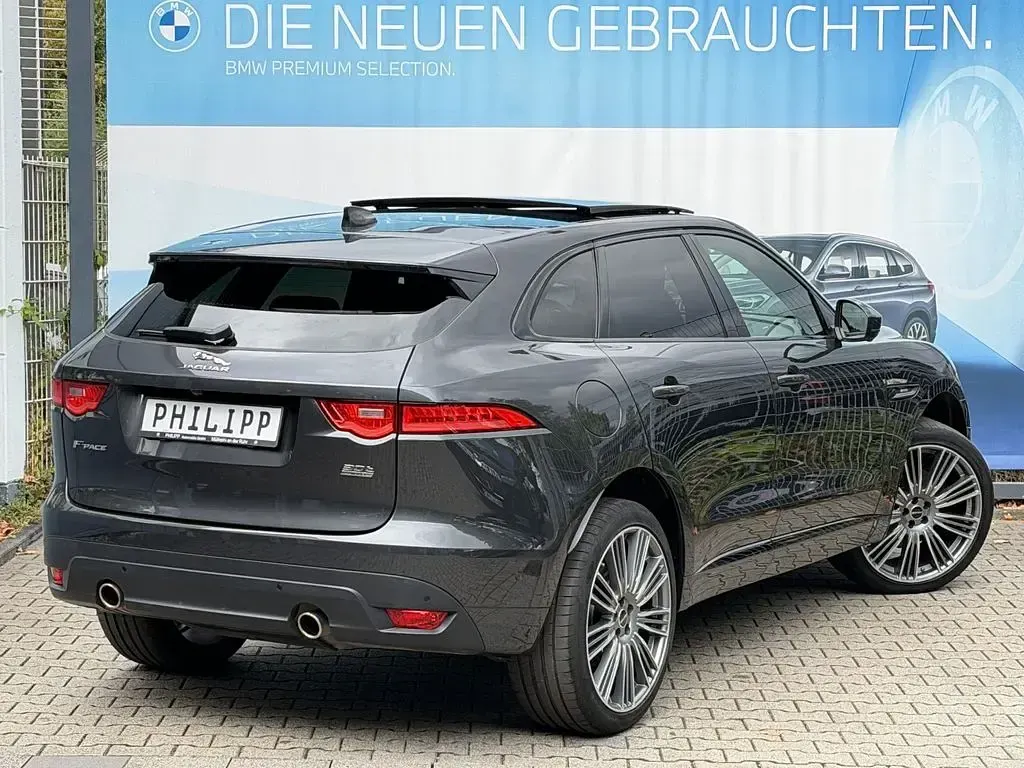 Gebraucht Jaguar F-Pace R-Sport 300 PS (220 kW) 2019 Carpathian grey SUV
