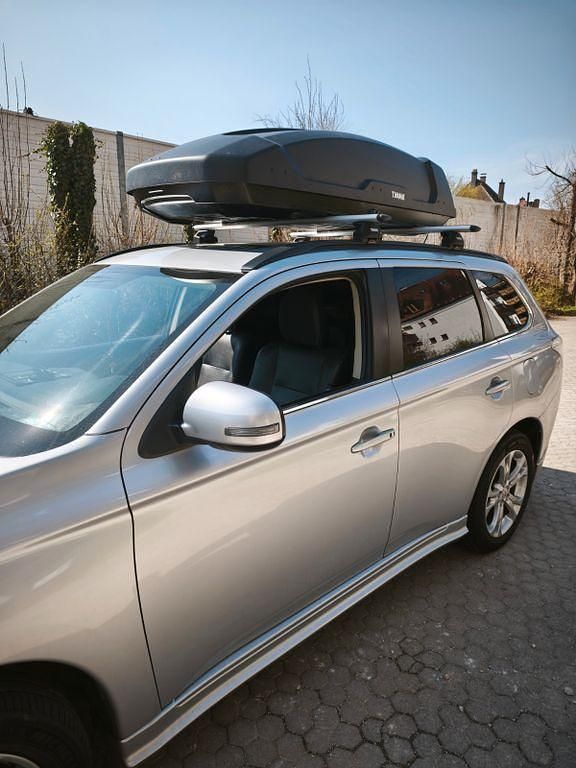 Gebraucht Mitsubishi Outlander Instyle 150 PS (110 kW) 2013 Silber SUV