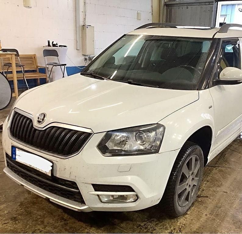 Gebraucht Skoda Yeti Joy 125 PS (91 kW) 2016 Weiß SUV