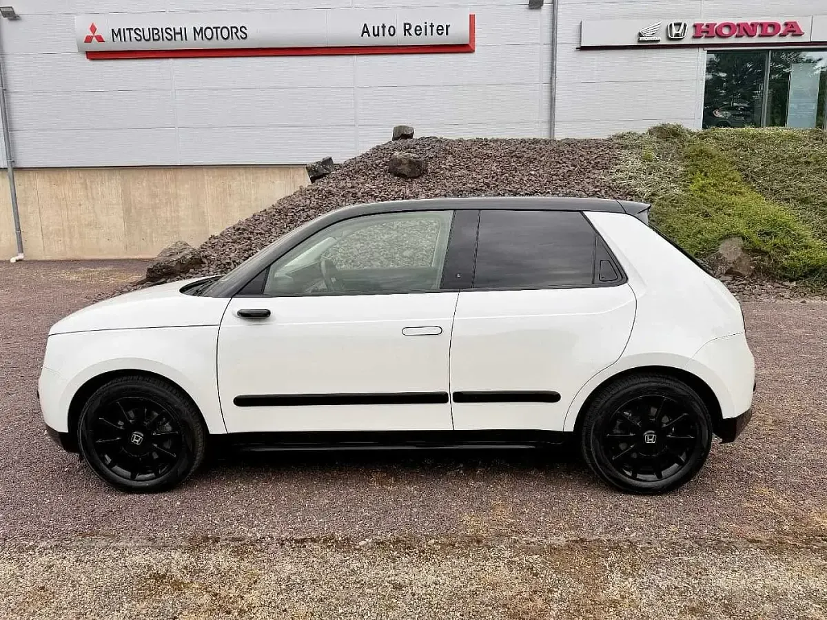 Gebraucht Honda e 100 kW (136 PS) 2021 Weiß Kleinwagen
