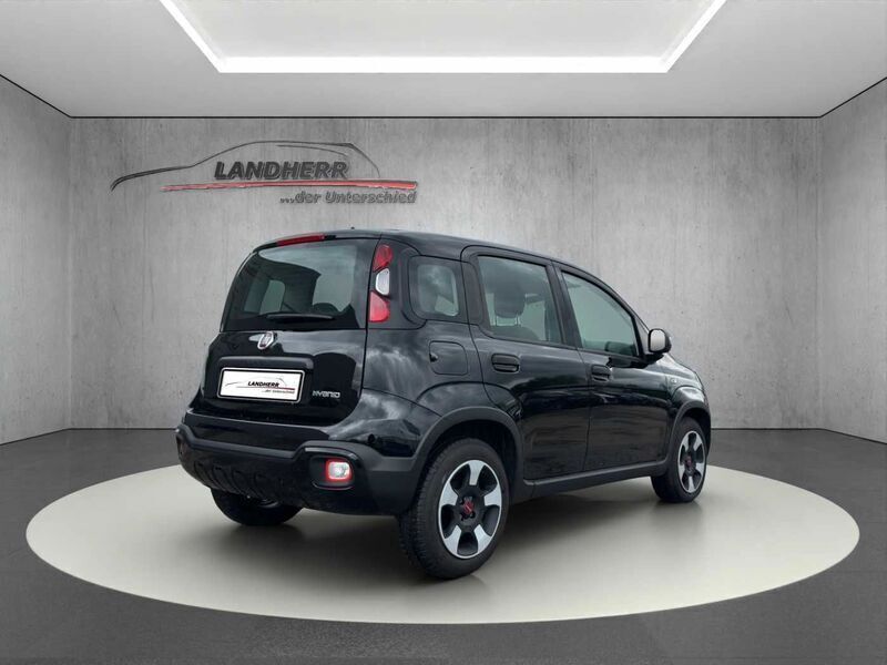 Schwarz Gebraucht 2023 Fiat Panda Cross Cross Kleinwagen | 15.646 € (Teuer) - Bild 1/4