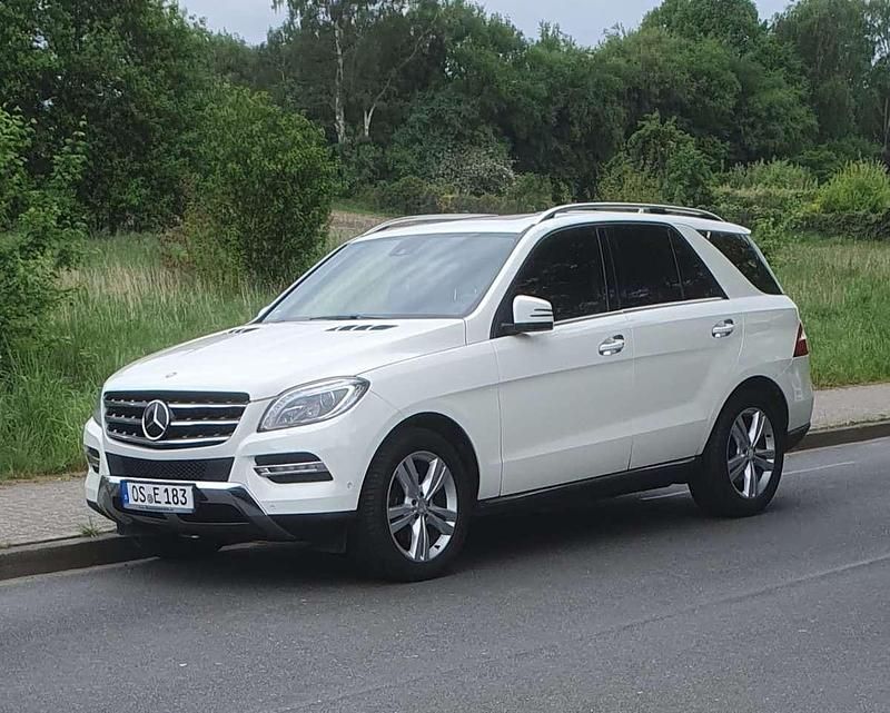 Gebraucht Mercedes ML350 258 PS (189 kW) 2013 Weiß SUV