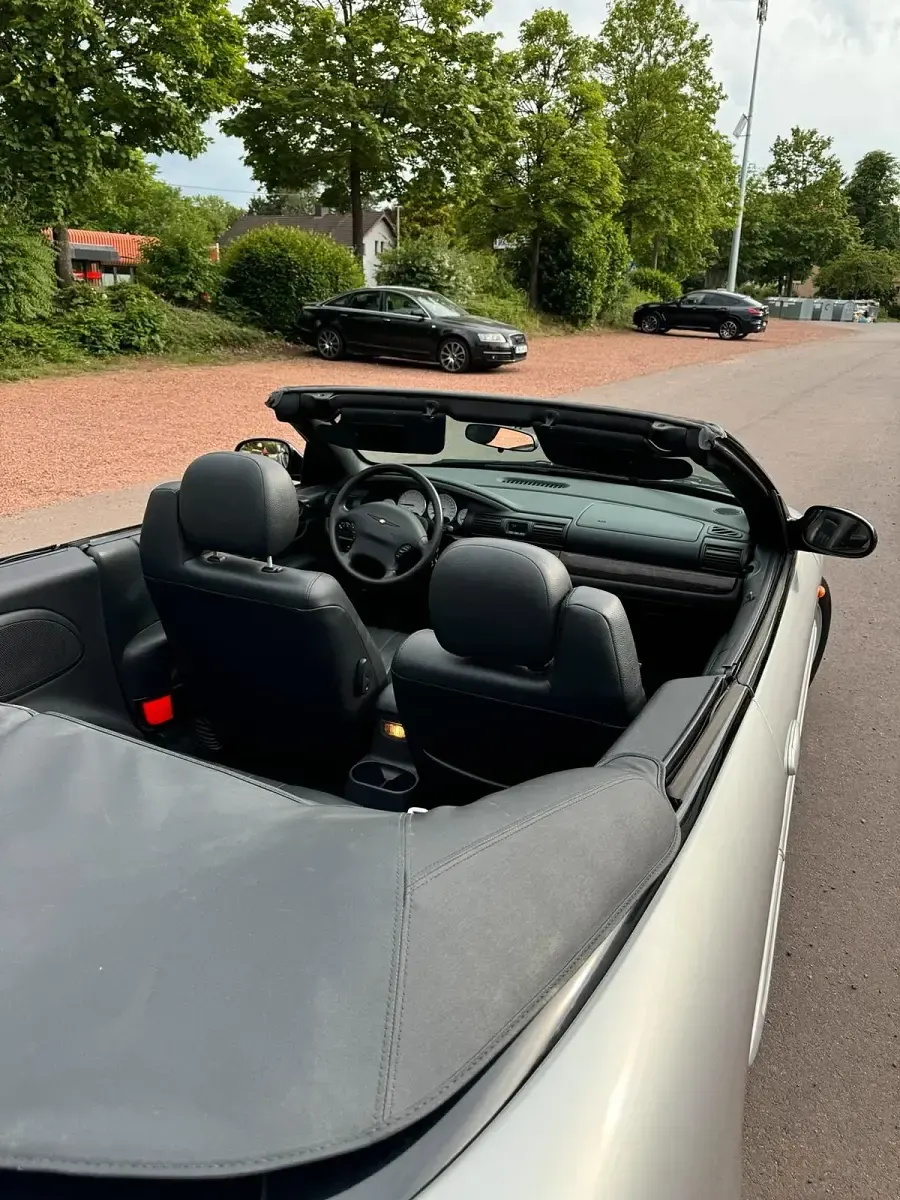 Gebraucht Chrysler Sebring Cabriolet 195 PS (143 kW) 2003 Grau Cabrio