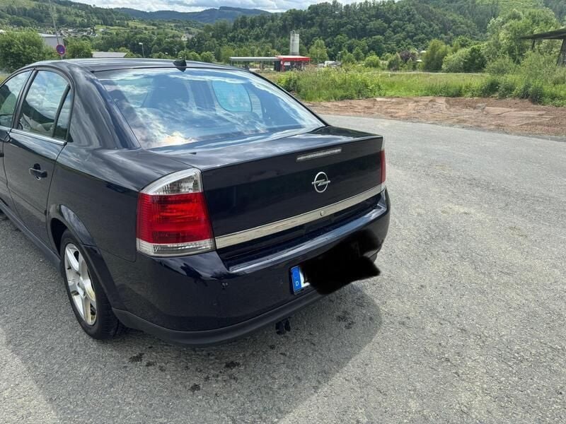 Blau Gebraucht 2004 Opel Vectra Limousine | 1.000 € (Fairer Preis) - Bild 1/4