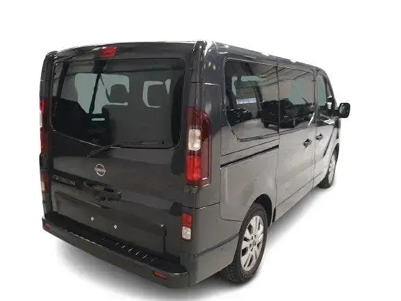 Usata Nissan Primastar Tekna 150 CV (110 kW) 2025 Grigio Monovolume