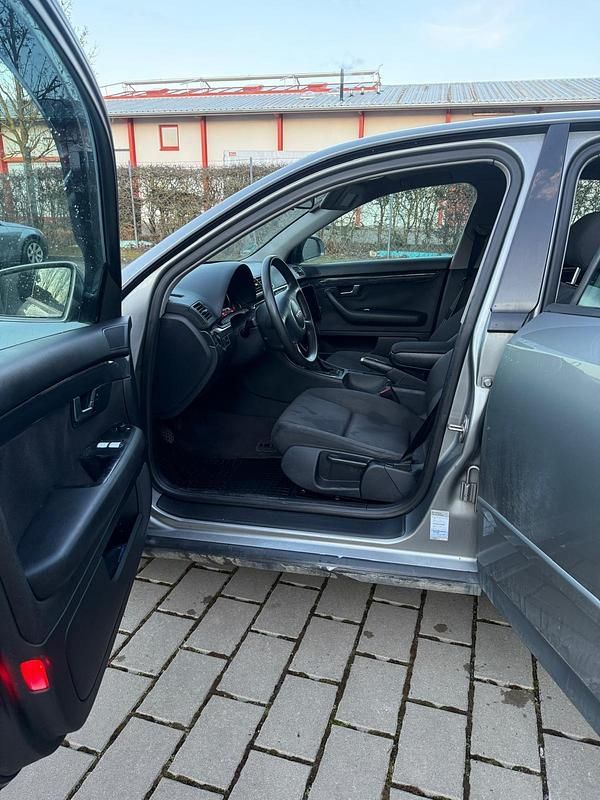 Gebraucht Audi A4 131 PS (96 kW) 2001 Silber Limousine