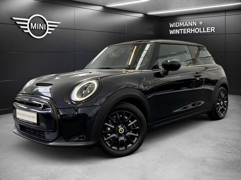 Schwarz Gebraucht 2023 Mini Cooper SE Classic Kleinwagen | 19.280 € (Guter Preis) - Bild 1/3