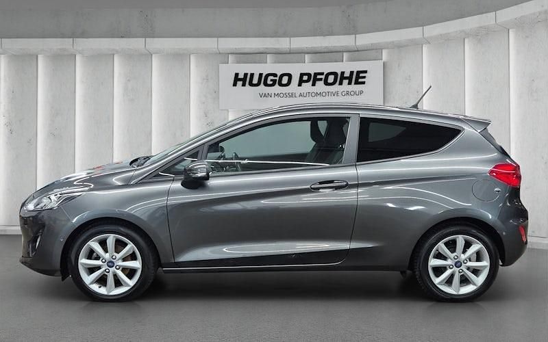 Gebraucht Ford Fiesta Titanium 125 PS (91 kW) 2018 Grau Limousine