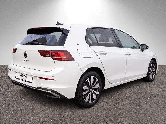 Gebraucht VW Golf VIII Goal 150 PS (110 kW) 2025 Oryxweiß perlmutteffekt Limousine
