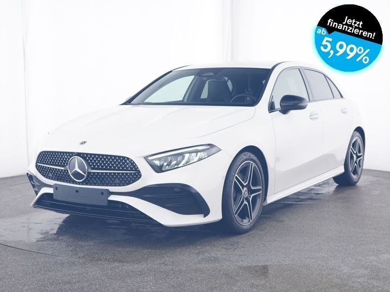 Weiß Gebraucht 2024 Mercedes A200 AMG Limousine | 32.880 € (Fairer Preis) - Bild 1/4