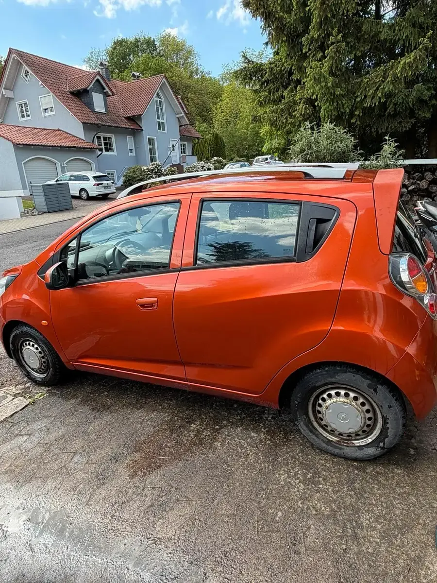 Używany Chevrolet Spark LS 82 KM (60 kW) 2010 Pomarańczowy Hatchback