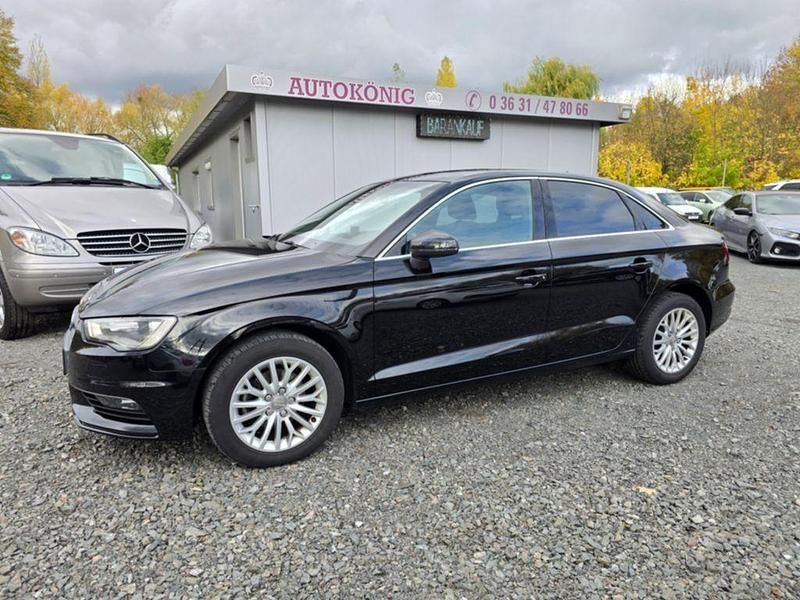 Schwarz Gebraucht 2015 Audi A3 Ambiente Limousine | 13.990 € (Fairer Preis) - Bild 1/4