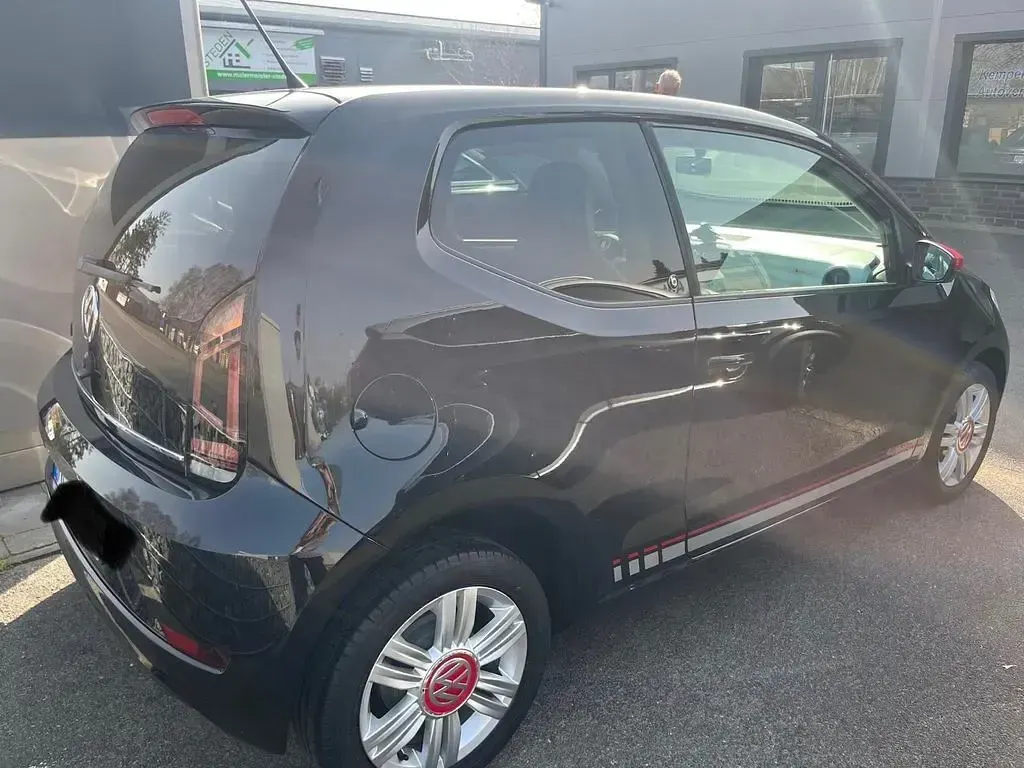 Używany VW up! Beats 60 KM (44 kW) 2017 Czarny Hatchback