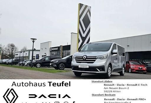 Gebraucht Renault Trafic Life 150 PS (110 kW) 2024 Silber Van / Kleinbus