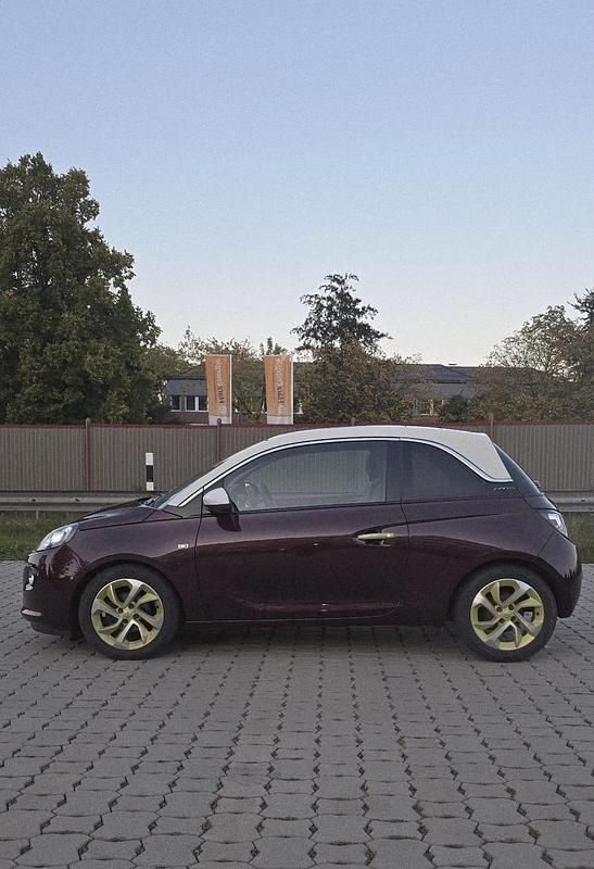 Second-hand Opel Adam 89 CP (65 kW) 2015 Andere farben Hatchback