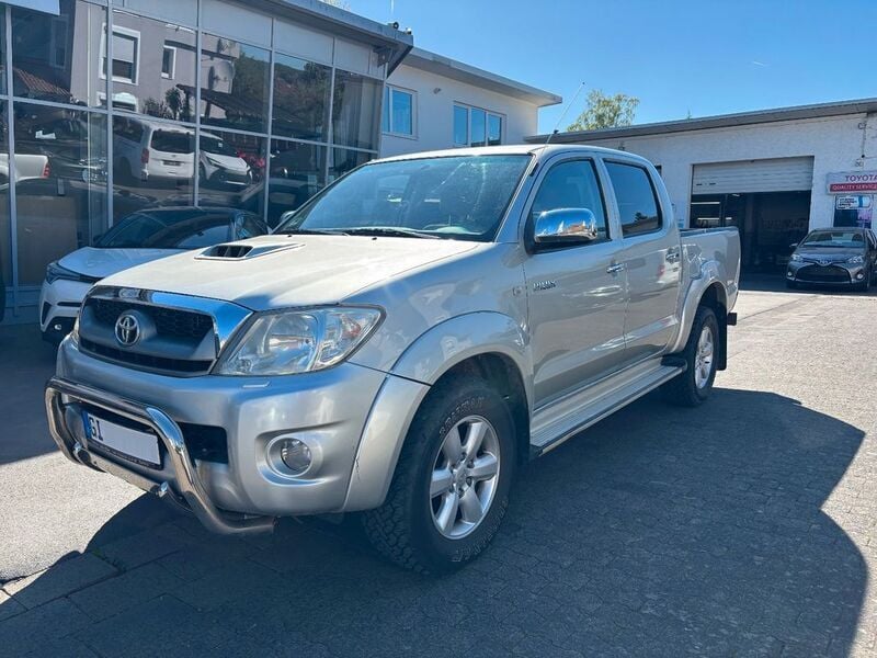 Silber Gebraucht 2010 Toyota HiLux Abholung | 15.990 € (Fairer Preis) - Bild 1/4