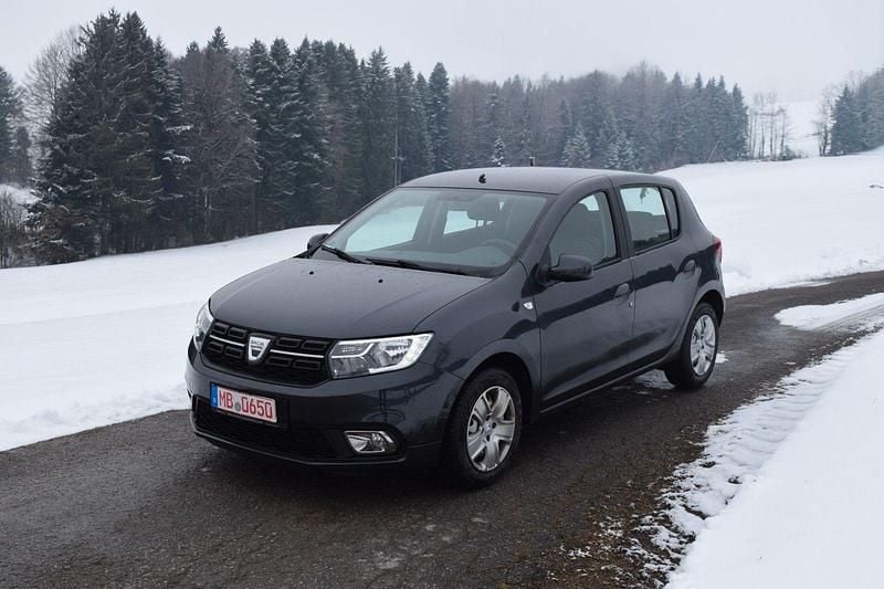 Gebraucht Dacia Sandero Lauréate 73 PS (53 kW) 2017 Grau Kleinwagen