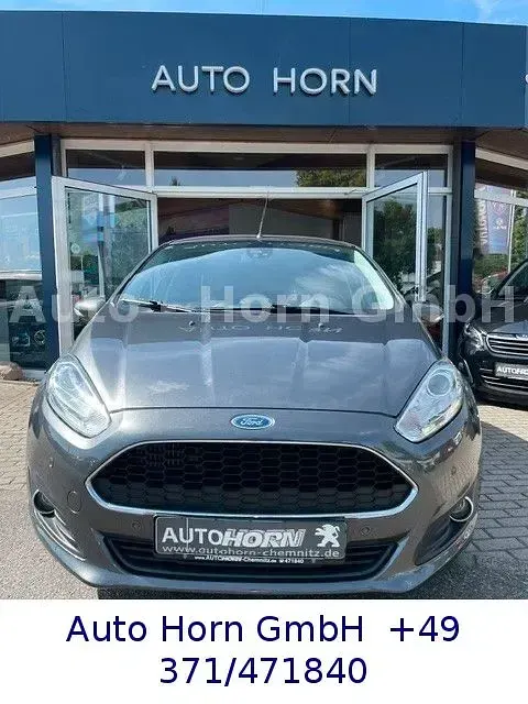 Gebraucht Ford Fiesta Celebration 101 PS (74 kW) 2016 Grau Kleinwagen