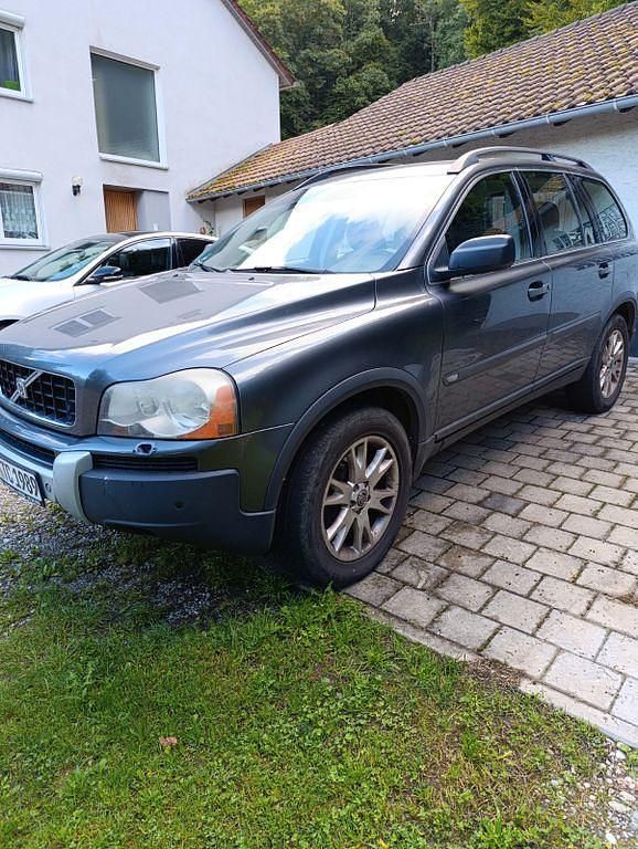 Grau Gebraucht 2005 Volvo XC90 Executive SUV | 4.950 € (Fairer Preis) - Bild 1/4