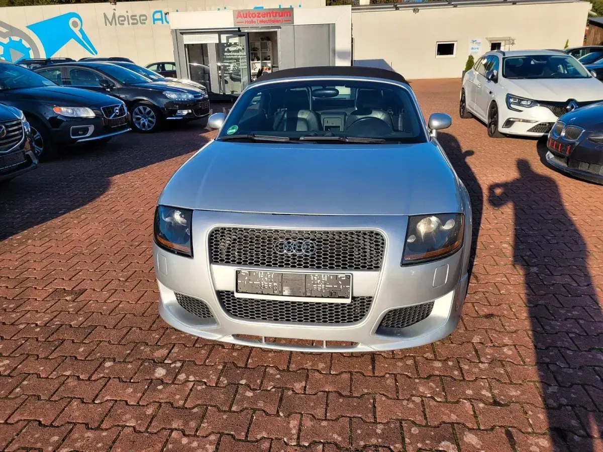 Gebraucht Audi TT Roadster Sport 179 PS (131 kW) 2003 Silber Cabrio