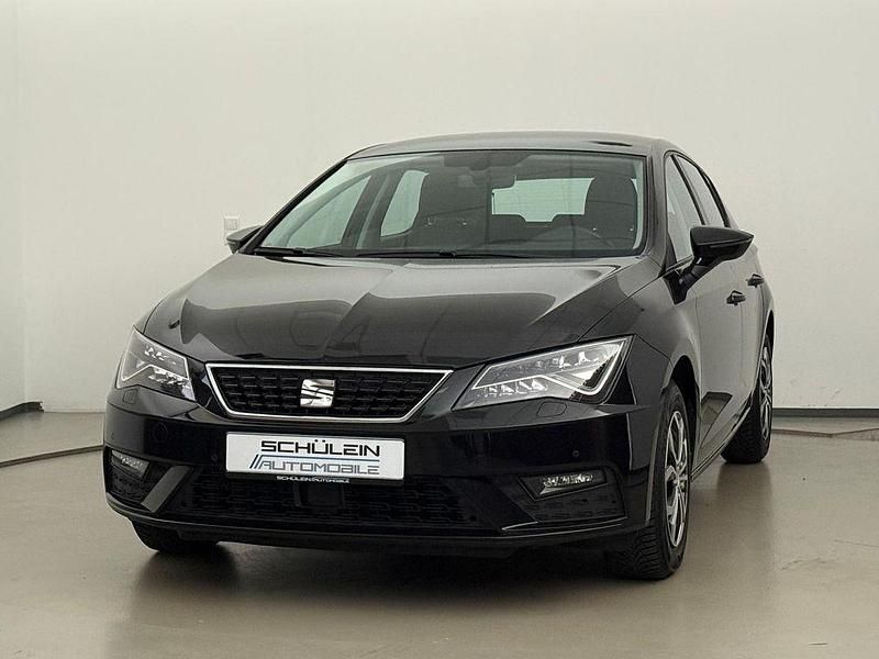 Mitternachtsschwarz Gebraucht 2017 Seat Leon Style Limousine | 7.980 € (Etwas zu teuer) - Bild 1/4
