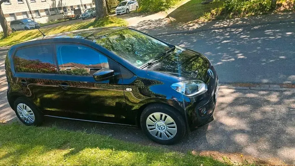 Używany VW up! 60 KM (44 kW) 2015 Czarny Hatchback