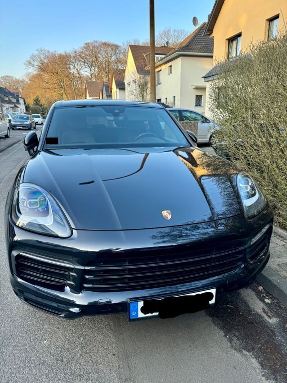 Schwarz Gebraucht 2019 Porsche Cayenne SUV | 63.900 € (Teuer) - Bild 1/4