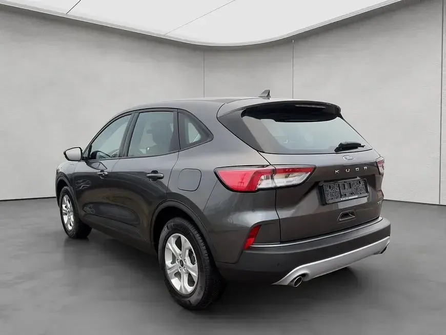 Używany Ford Kuga Cool & Connect 152 KM (111 kW) 2022 Szary SUV