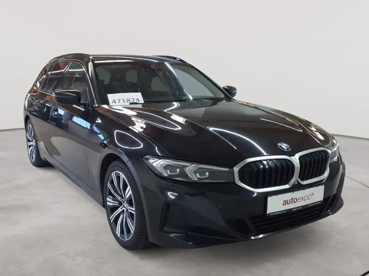 Gebraucht BMW 320 Sport Line 190 PS (139 kW) 2023 Kombi