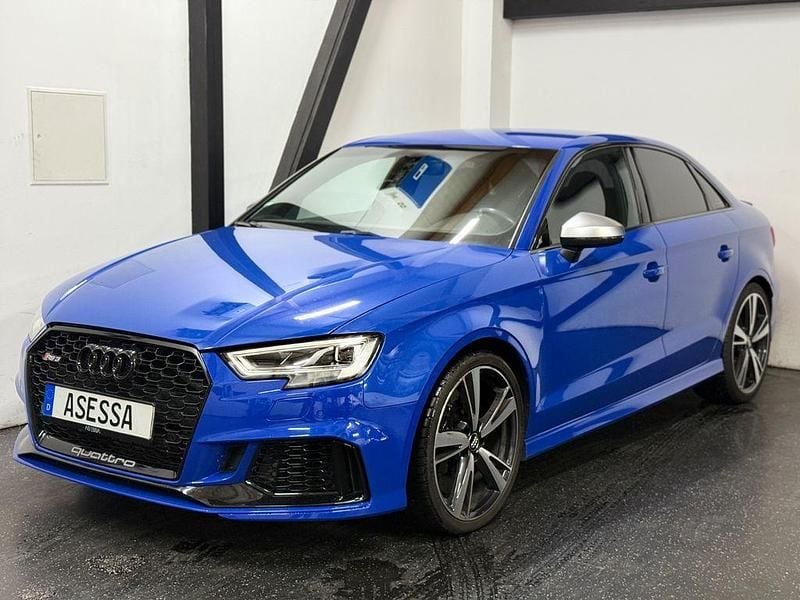 Gebraucht Audi RS3 Ambiente 400 PS (294 kW) 2018 Blau Limousine
