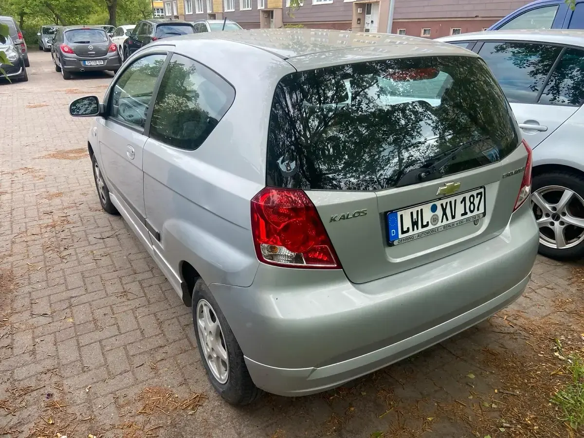 Używany Chevrolet Kalos 62 KM (45 kW) 2007 Srebrny Hatchback