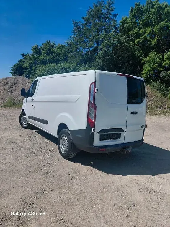 Gebraucht Ford Tourneo Custom 125 PS (91 kW) 2014 Weiß Van