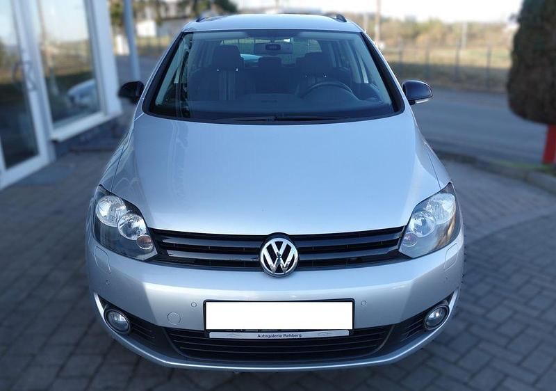 Gebraucht VW Golf VII Match 105 PS (77 kW) 2013 Silber Limousine