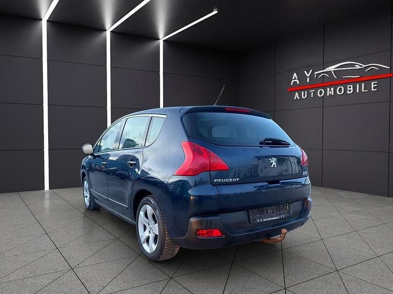 Gebraucht Peugeot 3008 Premium 156 PS (114 kW) 2011 Blau Kombi