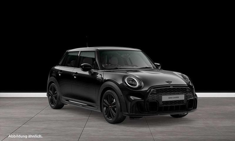 Gebraucht Mini Cooper 136 PS (100 kW) 2021 Midnight black (metallic) Kleinwagen