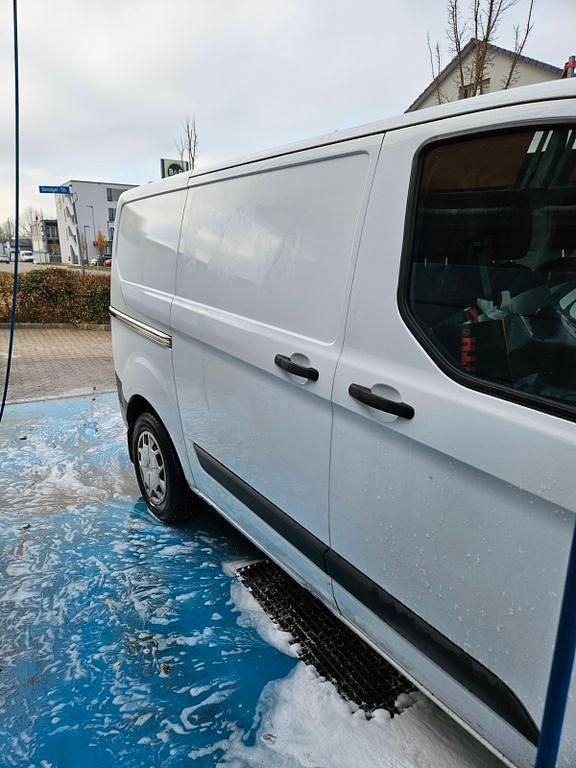 Gebraucht Ford Transit Custom 131 PS (96 kW) 2018 Weiß Van / Kleinbus