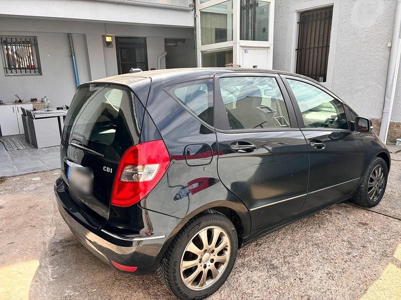 Gebraucht Mercedes A180 109 PS (80 kW) 2008 Schwarz Kleinwagen
