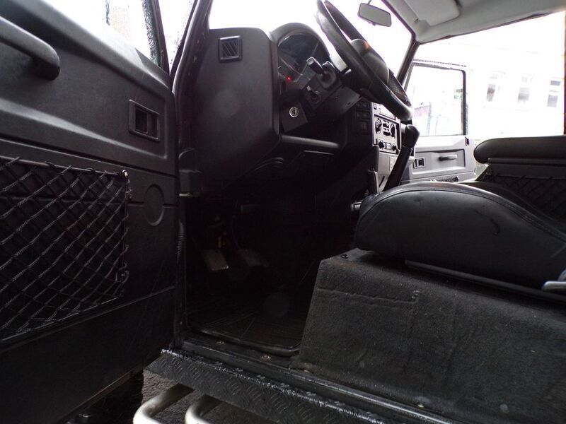 Gebraucht Land Rover Defender 122 PS (89 kW) 2007 Schwarz SUV