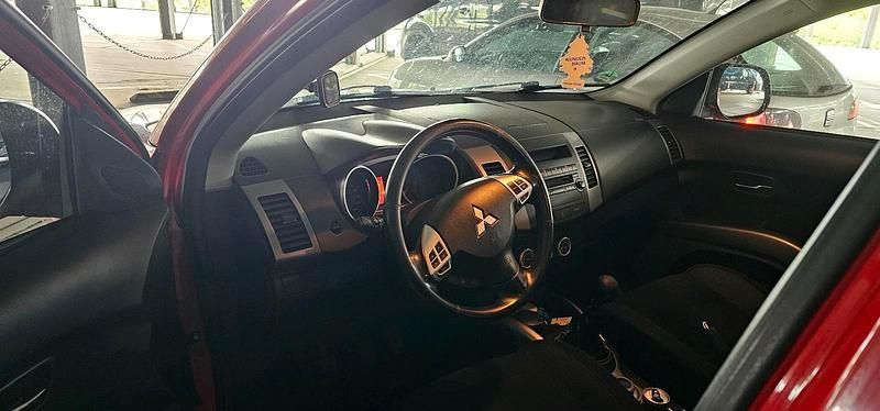 Rot Gebraucht 2007 Mitsubishi Outlander SUV | 4.500 € - Bild 1/4