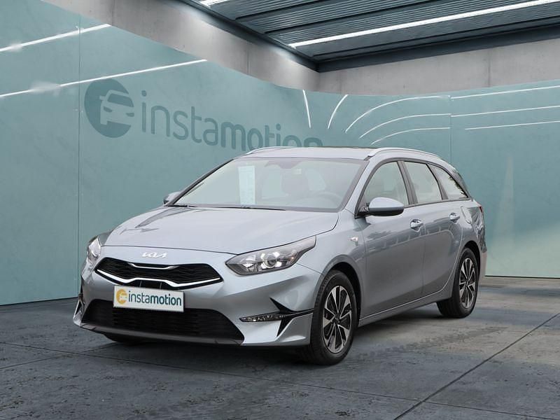 Silber Gebraucht 2024 Kia Ceed Kombi | 23.649 € (Fairer Preis) - Bild 1/4