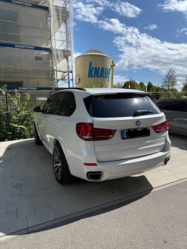 Weiß Gebraucht 2015 BMW X5 SUV | 29.500 € (Etwas zu teuer) - Bild 1/4