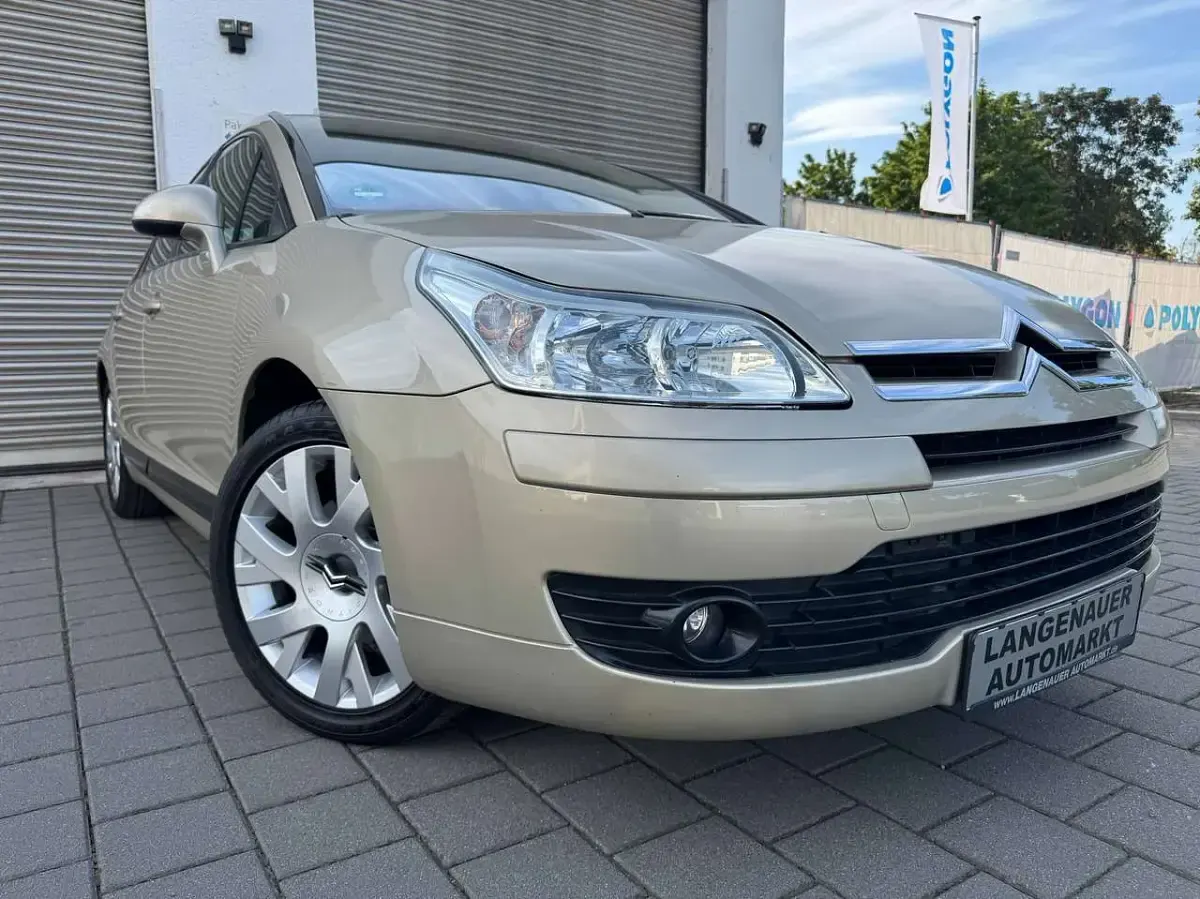 Gebraucht Citroën C4 Comfort 109 PS (80 kW) 2006 Lack sable de langrune Limousine