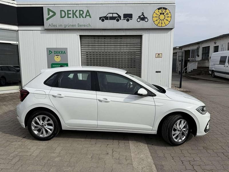 Gebraucht VW Polo Style 95 PS (69 kW) 2022 Pure white Kleinwagen